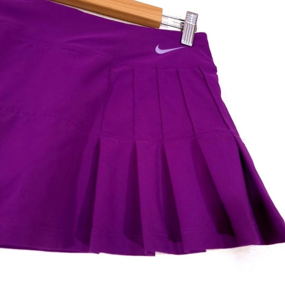 Nike Pleated Asymmetrical Tennis Skirt Skort in Vibrant Purple Small - Picture 2 of 4